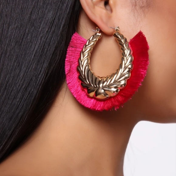 SOLD [FashionNova] Hot Pink Tassel Earrings - Picture 4 of 4
